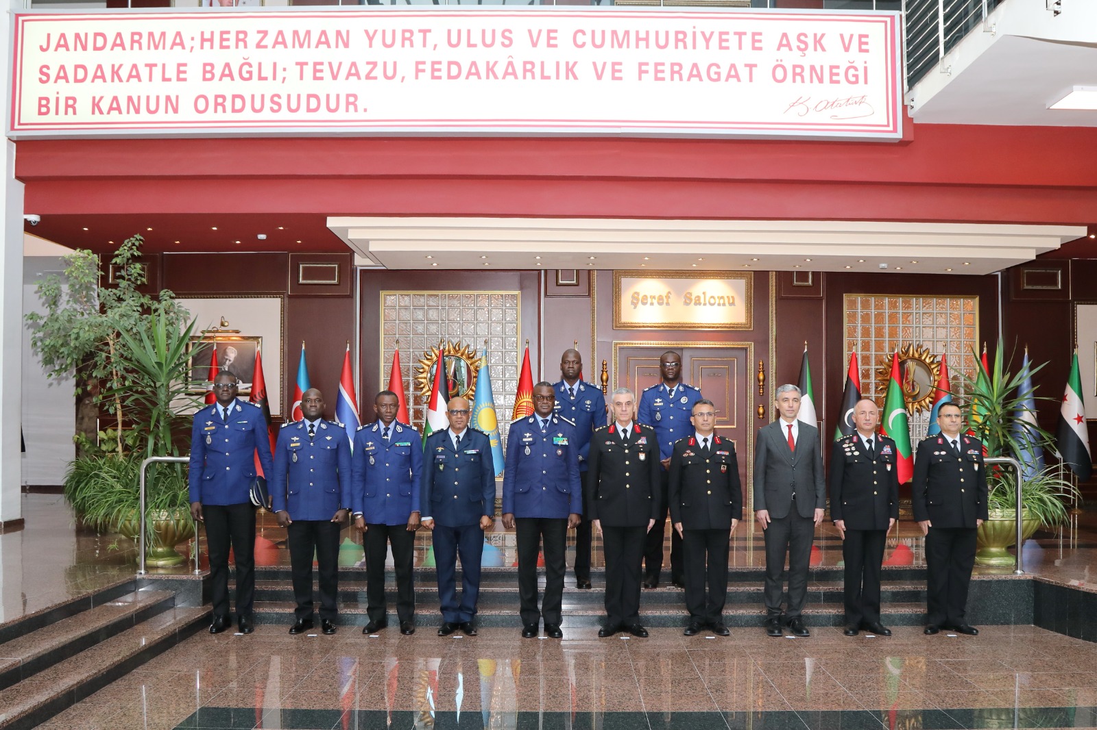 Coopération internationale : le haut commandant  de la Gendarmerie sénégalaise en  visite officielle auprès du commandement général de la Gendarmerie de la république de Turquie ‎ - Image 6